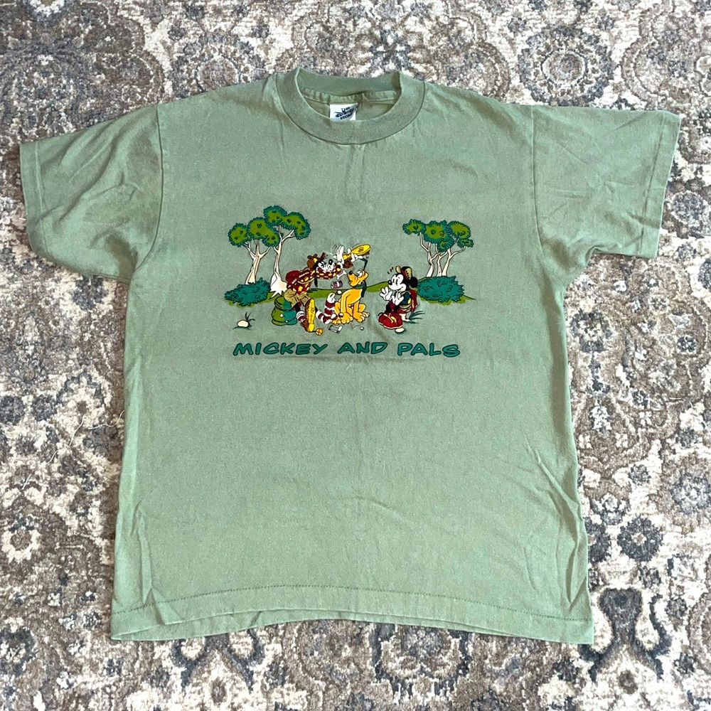 vintage 1990’s embroidered disney store Mickey Mouse (Mickey and pals) T shirt